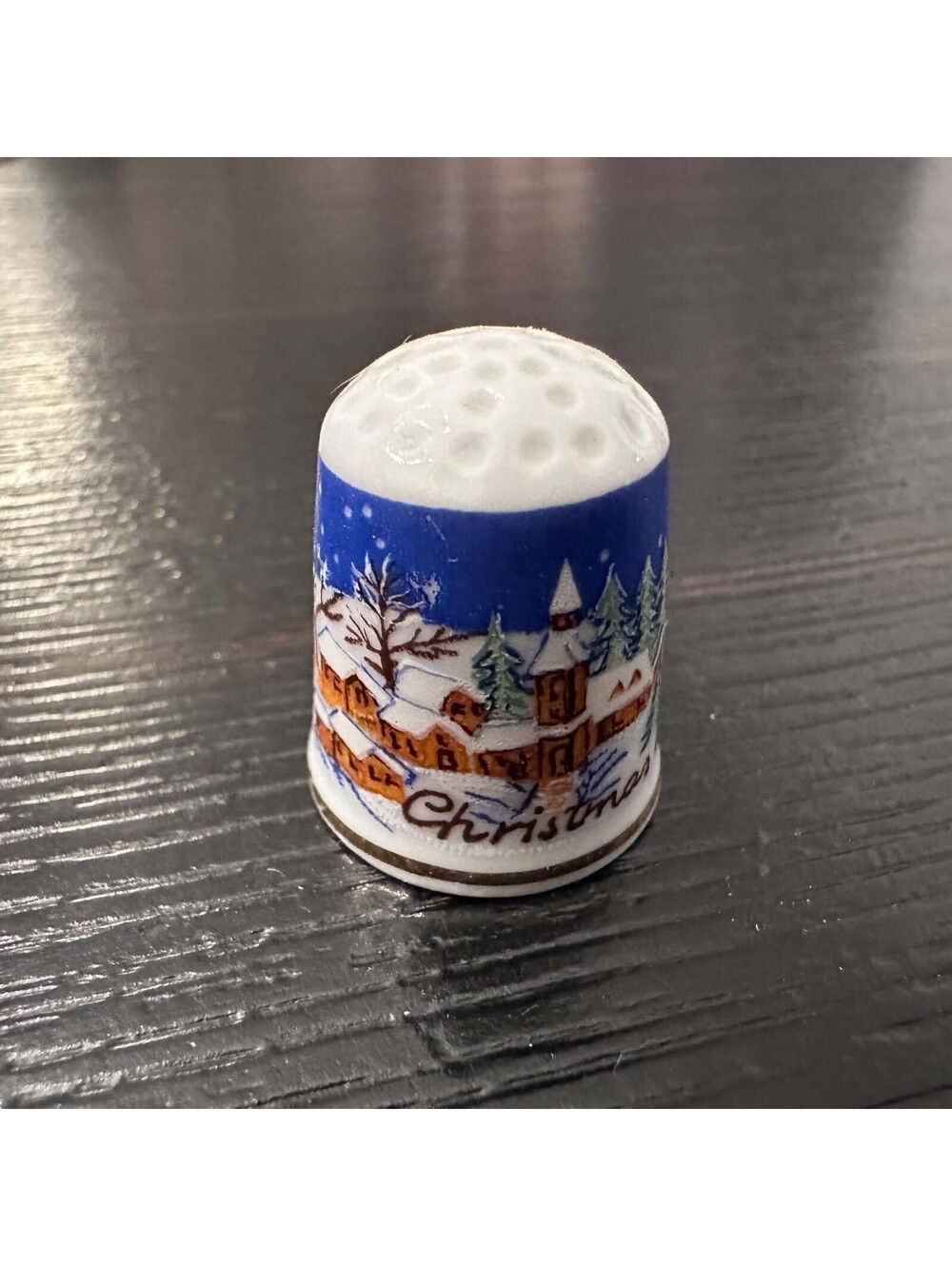 Vintage 1984 Christmas Village Porcelain Thimble Snowy Winter Scene Xmas 84 EUC